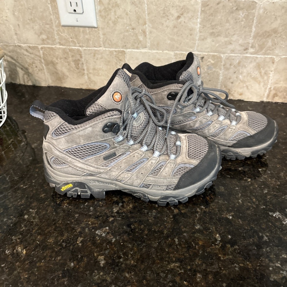 MERRELL Moab 2 Mid Waterproof Hiking Trail Boots Granite Women's Size 7.5 Vibram